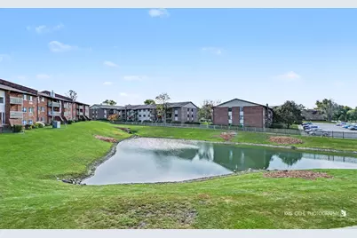 960 N Lakeside Drive #2-A, Vernon Hills, IL 60061 - Photo 5