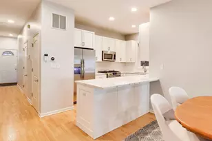 2622 N Mildred Ave, Chicago, IL 60614 - Photo 7