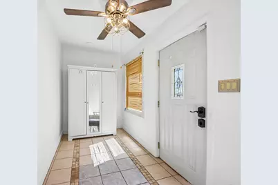 3819 N Kilpatrick Avenue, Chicago, IL 60641 - Photo 5