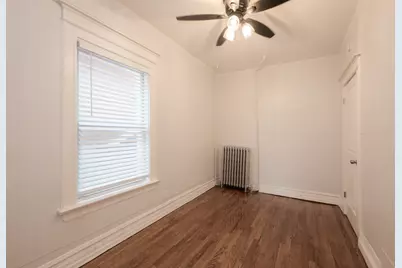 7653 S Saint Lawrence Avenue, Chicago, IL 60619 - Photo 13