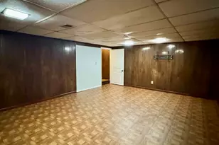 1411 W Touhy Ave, Chicago, IL 60626 - Photo 13
