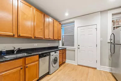 3257 W Olive Avenue #1E, Chicago, IL 60659 - Photo 5