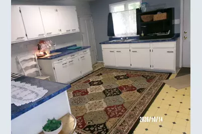 319 W Park Avenue, Watseka, IL 60970 - Photo 27
