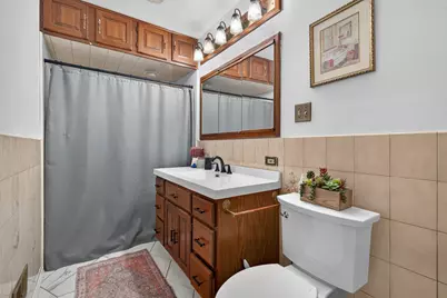 7106 Beckwith Road, Morton Grove, IL 60053 - Photo 13