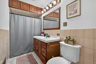 7106 Beckwith Rd, Morton Grove, IL 60053 - Photo 13