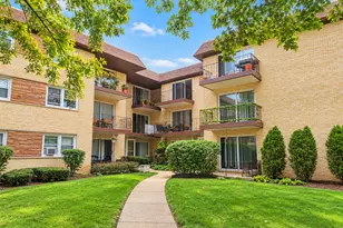 5218 N Delphia Ave, Chicago, IL 60656 - Photo 1