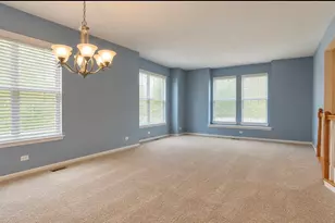 65 Veneto Ct, Streamwood, IL 60107 - Photo 3