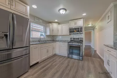 7224 W 60th Place, Summit, IL 60501 - Photo 7
