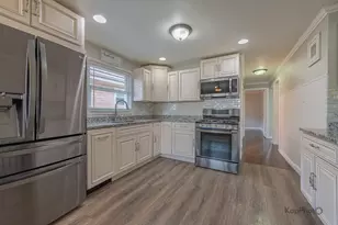 7224 W 60th Pl, Summit, IL 60501 - Photo 7