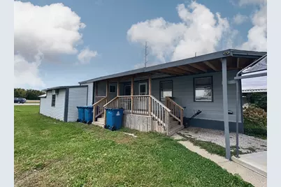 106 Redwood Manor, Pontiac, IL 61764 - Photo 1