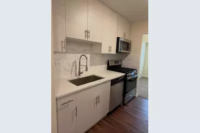 2216 Country Club Drive #24, Woodridge, IL 60517 - Photo 5