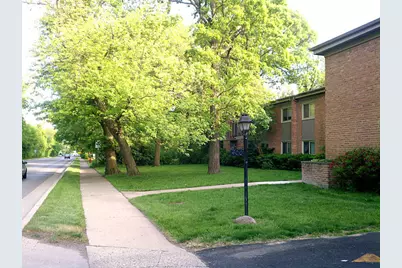 400 Green Bay Road #207, Glencoe, IL 60022 - Photo 1