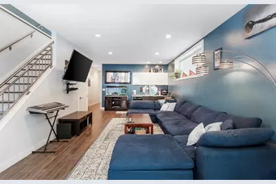 827 N Rockwell Street #1, Chicago, IL 60622 - Photo 9