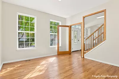 606 Barberry Trail, Fox River Grove, IL 60021 - Photo 7
