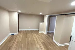 2507 W Howard St, Chicago, IL 60645 - Photo 29