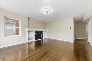 7741 S Phillips Ave, Chicago, IL 60649 - Photo 3