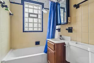 4541 N Harding Ave, Chicago, IL 60625 - Photo 7