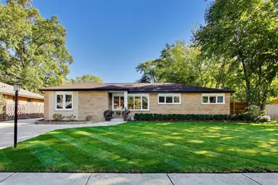 517 S Pine Street, Mount Prospect, IL 60056 - Photo 1
