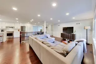 517 S Pine St, Mount Prospect, IL 60056 - Photo 5