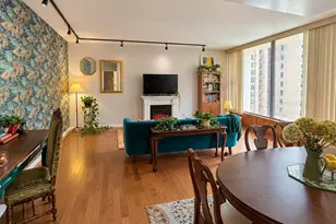 3200 N Lake Shore Dr, Chicago, IL 60657 - Photo 9