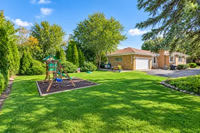 400 Addison Road, Riverside, IL 60546 - Photo 3