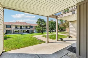 1760 Bristol Walk, Hoffman Estates, IL 60169 - Photo 17