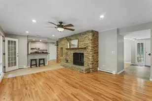 424 Otis Rd, Barrington, IL 60010 - Photo 7