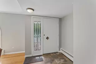 424 Otis Rd, Barrington, IL 60010 - Photo 3