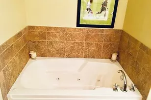 77 N Quentin Rd, Palatine, IL 60067 - Photo 9