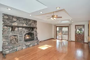 9953 S 82nd Ct, Palos Hills, IL 60465 - Photo 7