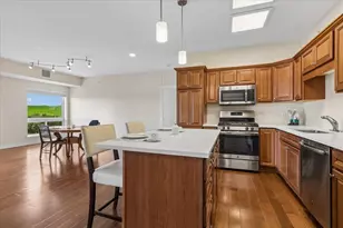 2150 Founders Dr, Northbrook, IL 60062 - Photo 9