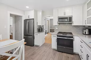 5825 N Caldwell Ave, Chicago, IL 60646 - Photo 7