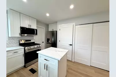 6417 Dunham Road, Downers Grove, IL 60516 - Photo 3