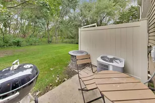 408 Locksley Dr, Streamwood, IL 60107 - Photo 33