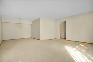 11480 S Magnolia Ln, Alsip, IL 60803 - Photo 9
