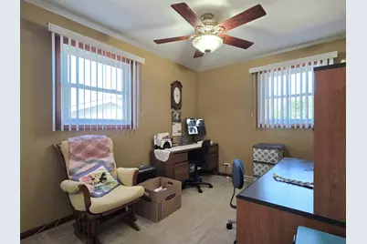 9001 S Maple Lane, Hickory Hills, IL 60457 - Photo 11