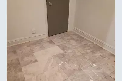 8621 S Marquette Avenue, Chicago, IL 60617 - Photo 9
