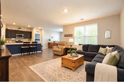 2495 Laurel Court, Wonder Lake, IL 60097 - Photo 5