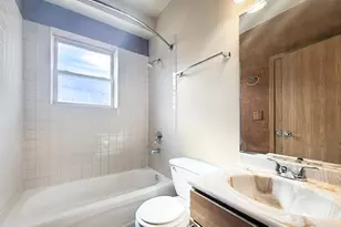 2317 E 70th Pl, Chicago, IL 60649 - Photo 13