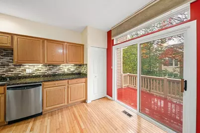 2820 N Greenwood Avenue, Arlington Heights, IL 60004 - Photo 9