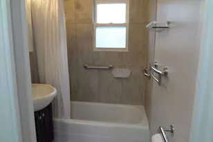 423 Blackhawk Ave, Carpentersville, IL 60110 - Photo 27