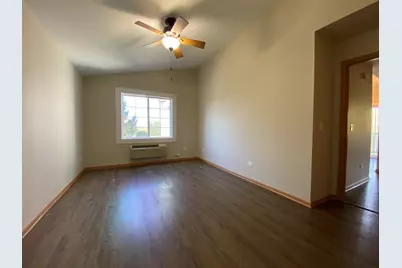 131 Silverstone Drive #131, Carpentersville, IL 60110 - Photo 7