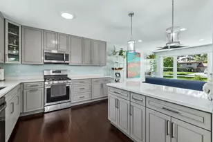 7701 Florence Ave, Darien, IL 60561 - Photo 9