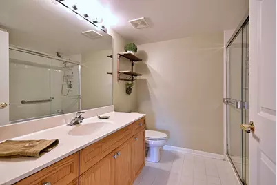 6807 N Milwaukee Avenue #302, Niles, IL 60714 - Photo 17