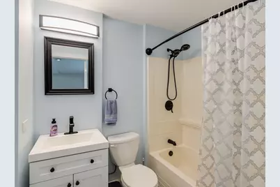 219 Newport Trail, McHenry, IL 60050 - Photo 19