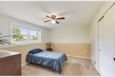 219 Newport Trail, McHenry, IL 60050 - Photo 21