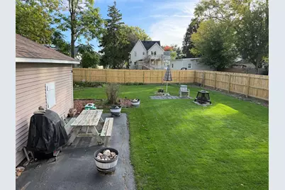 1318 Pleasant Street, Dekalb, IL 60115 - Photo 11