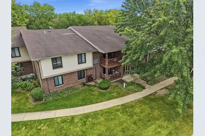 603 Garden Circle #1, Streamwood, IL 60107 - Photo 3