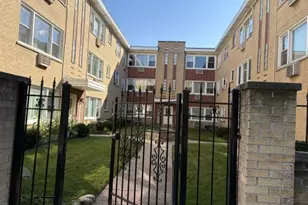 3203 W Berwyn Ave, Chicago, IL 60625 - Photo 1