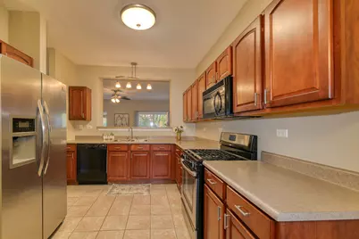 2235 Vanderbilt Drive, Geneva, IL 60134 - Photo 7